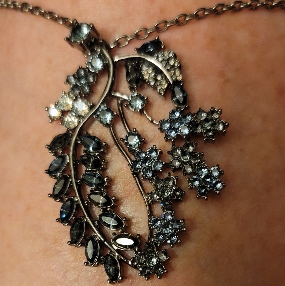 Elegant Silver and Black Crystal Necklace